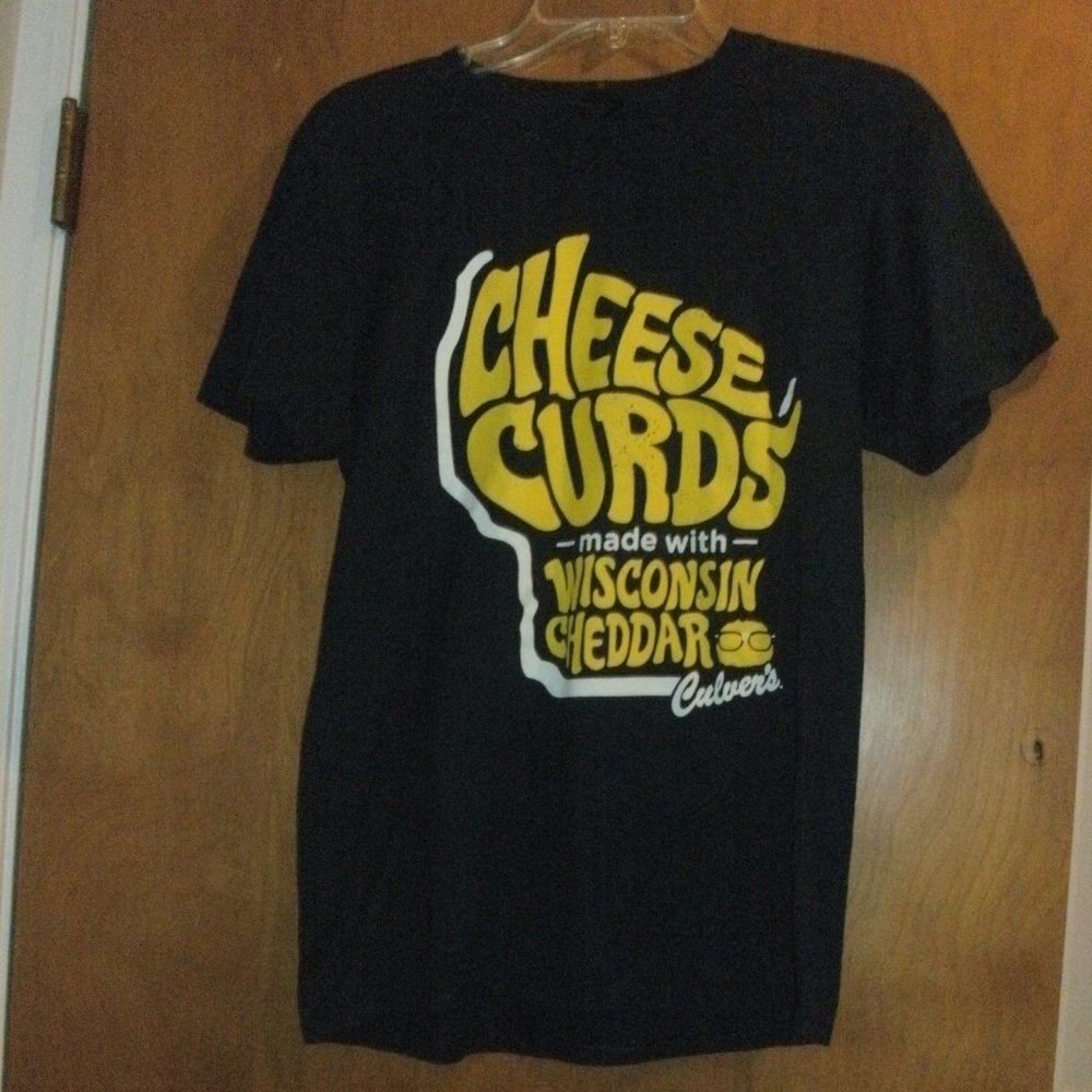 Culver’s Cheese Curds T-Shirt Made with Wisconsin Cheddar Curd Nerd adult size S